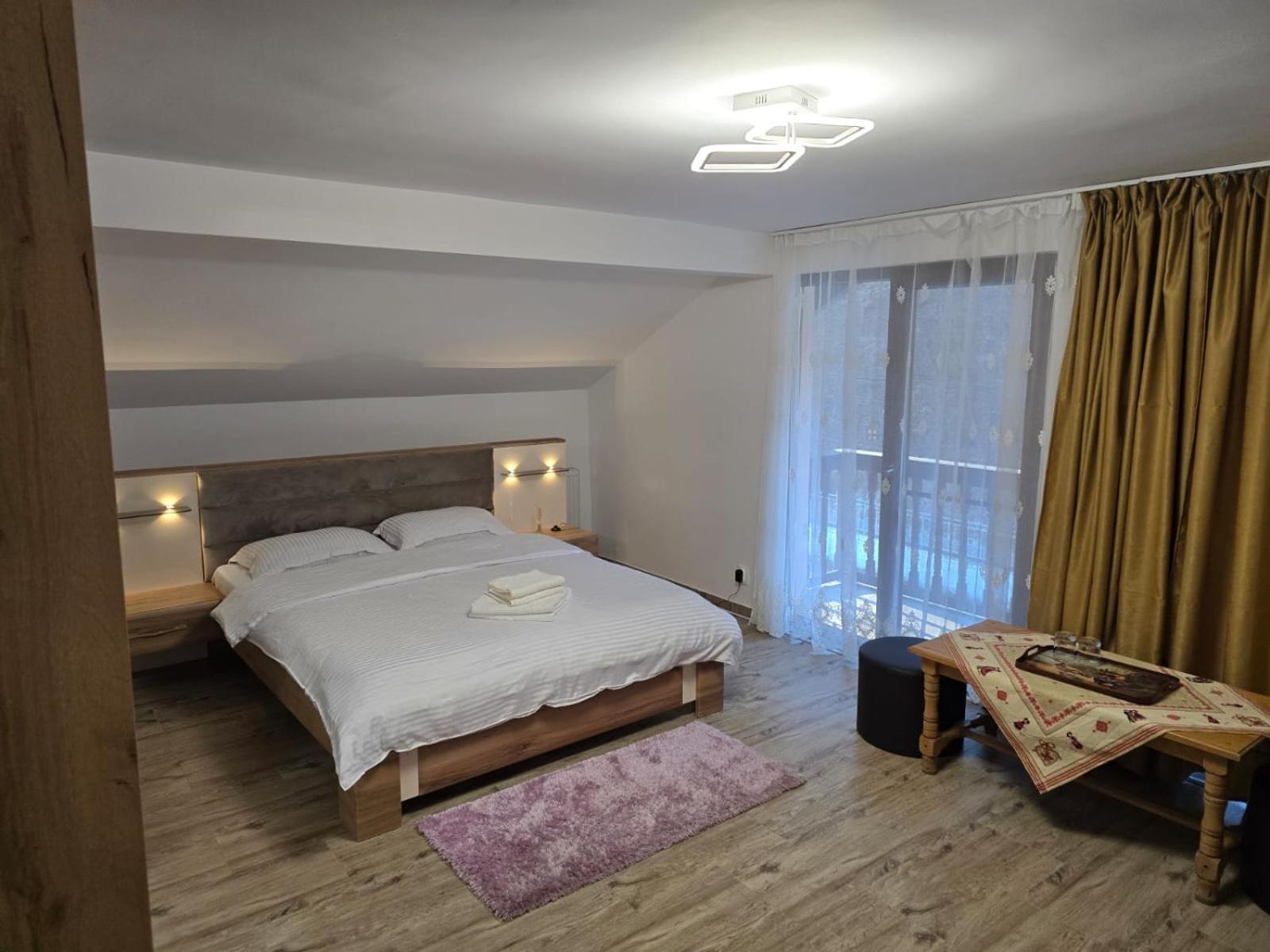 Casa Vivian Hotel Baile Herculane Bagian luar foto